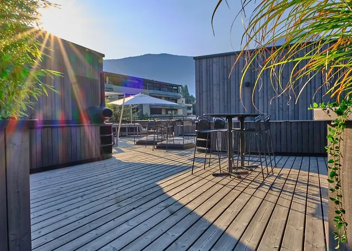 Guest house Les Cubes 4*